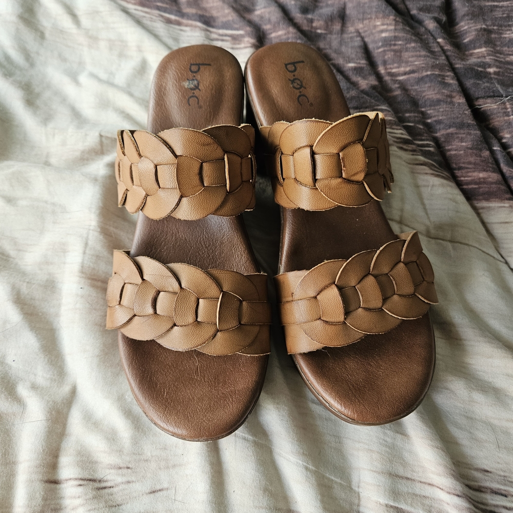 b.o.c. Women's Tan Sandals